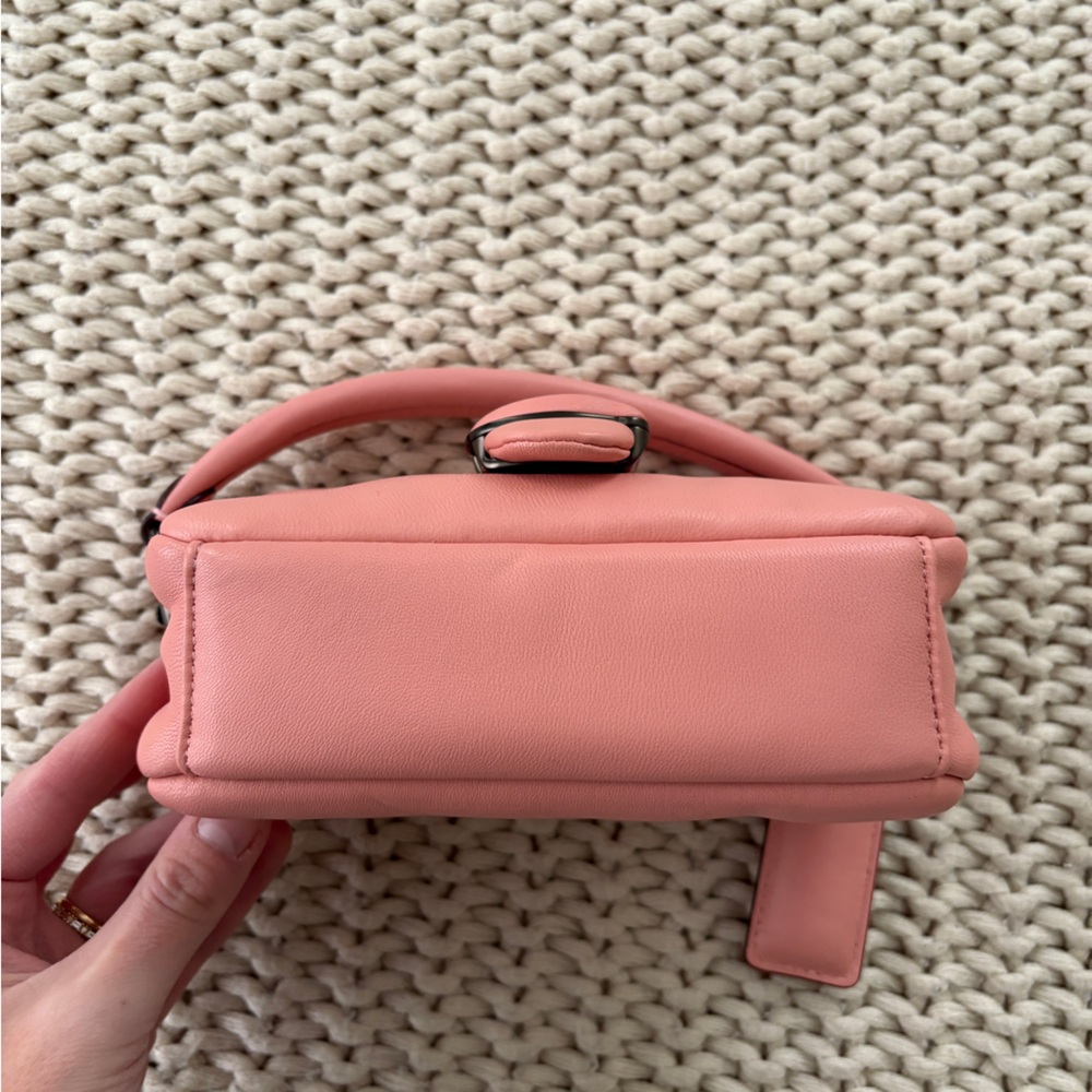 Coach Pillow Tabby Shoulder Bag 18 Candy Pink with Black Hardware Like New - Picture 3 of 12